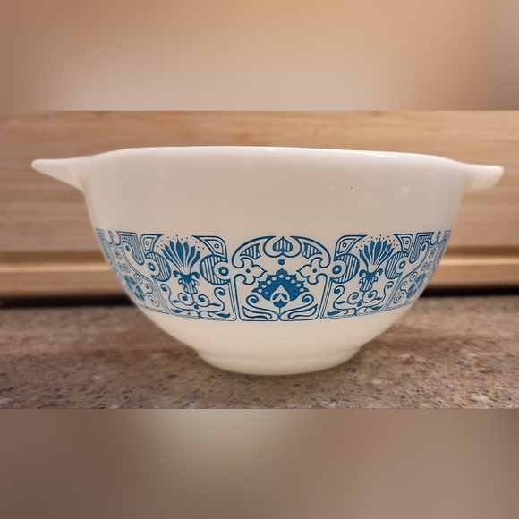 Pyrex Other - Vintage Pyrex Horizon Blue Cinderalla Mixing Bowl
